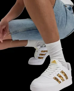 Online białe sneakersy damskie BREAKNET 2.0 Damskie Sportowe|Markowe