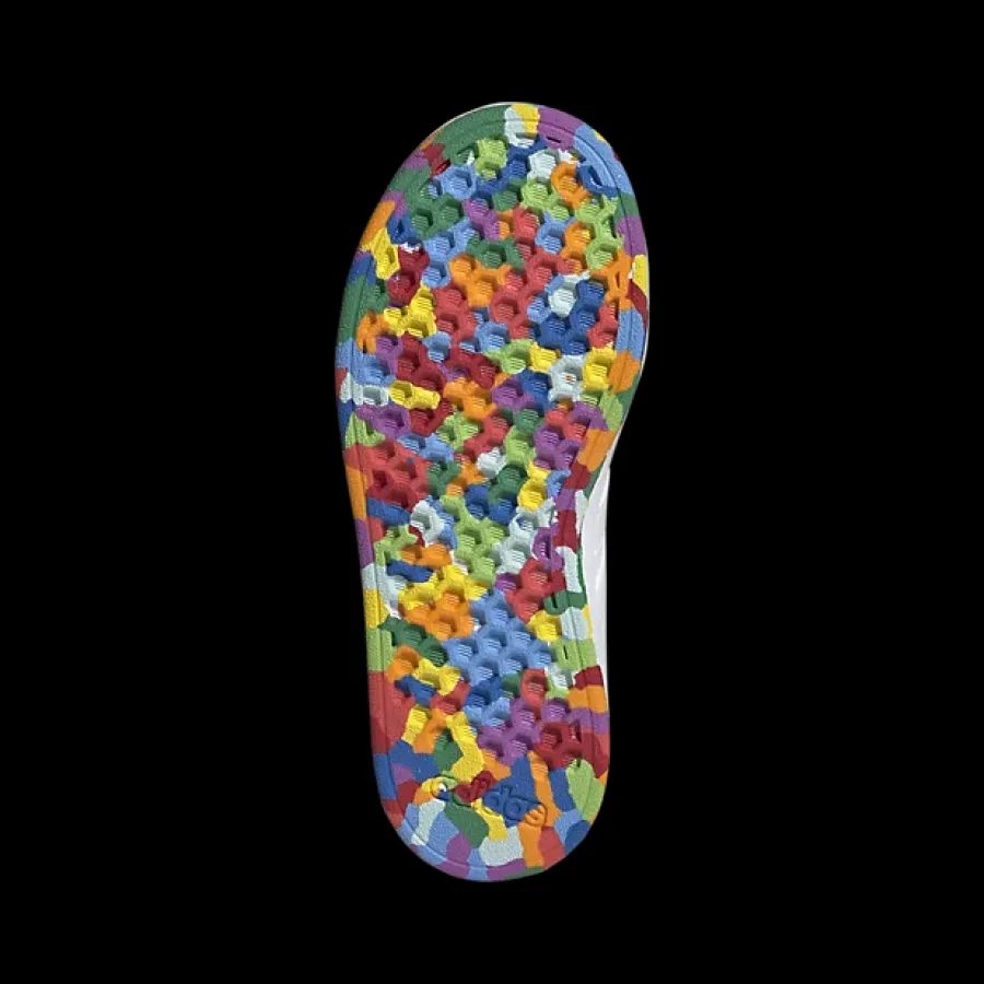 Best białe sneakersy dziecięce Grand Court na kolorowej podeszwie Dzieci Sportowe