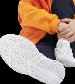 Hot białe sneakersy dziecięce Star RunnerStar Runner Dzieci Sportowe