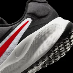 Outlet biało-czarno-czerwone sneakersy męskie Revolution 7 Męskie Sportowe|Markowe