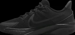 Hot czarne sneakersy młodzieżowe Star Runner 4 Dzieci Sportowe