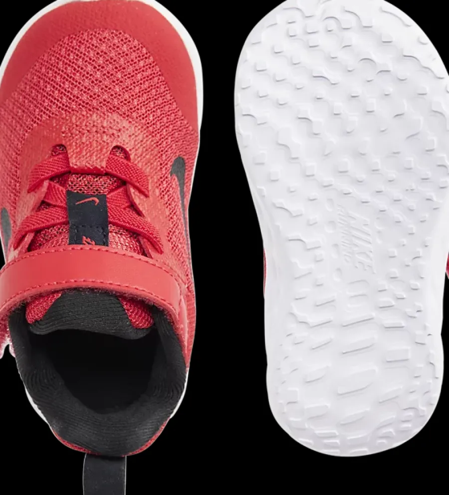 Best czerwone sneakersy dziecięce REVOLUTION 6 NN (TDV) Dzieci Sportowe
