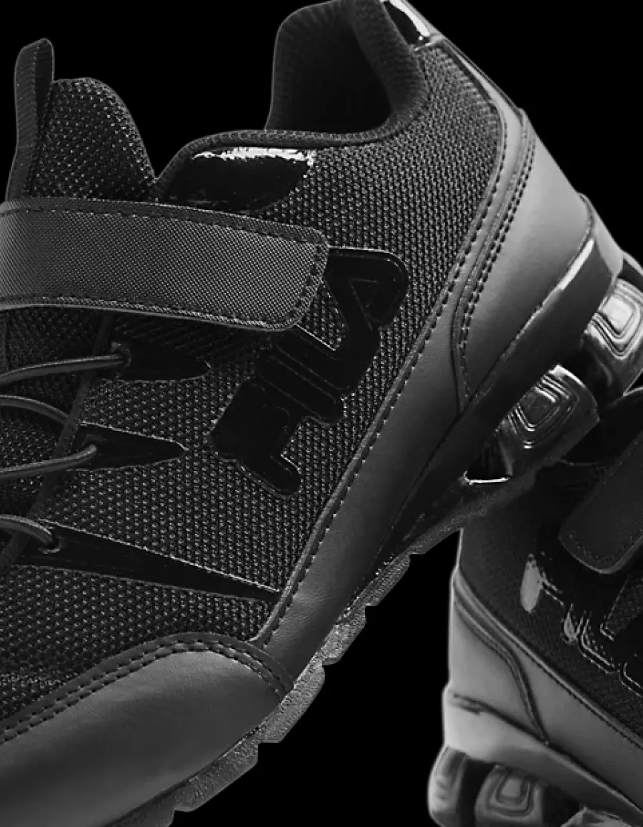 New markowe sneakersy dziecięce w kolorze m Dzieci Sportowe